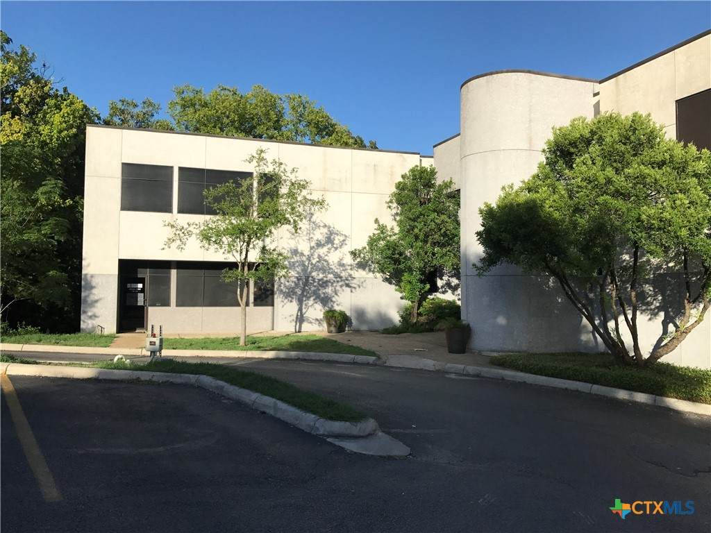 805 Court Street - Photo 1