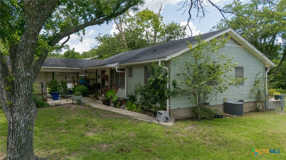 47 Sue Ann Drive - Photo 1