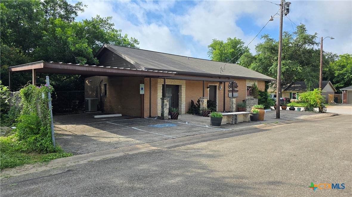 601 Pendleton Street - Photo 1