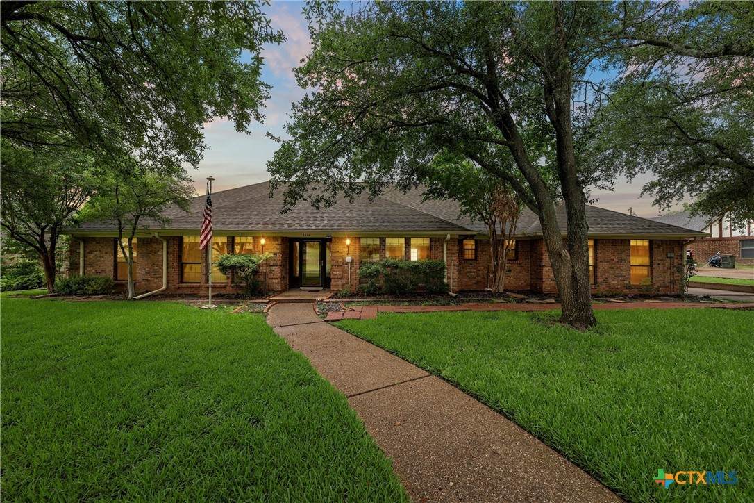 8216 Teakwood Drive - Photo 1