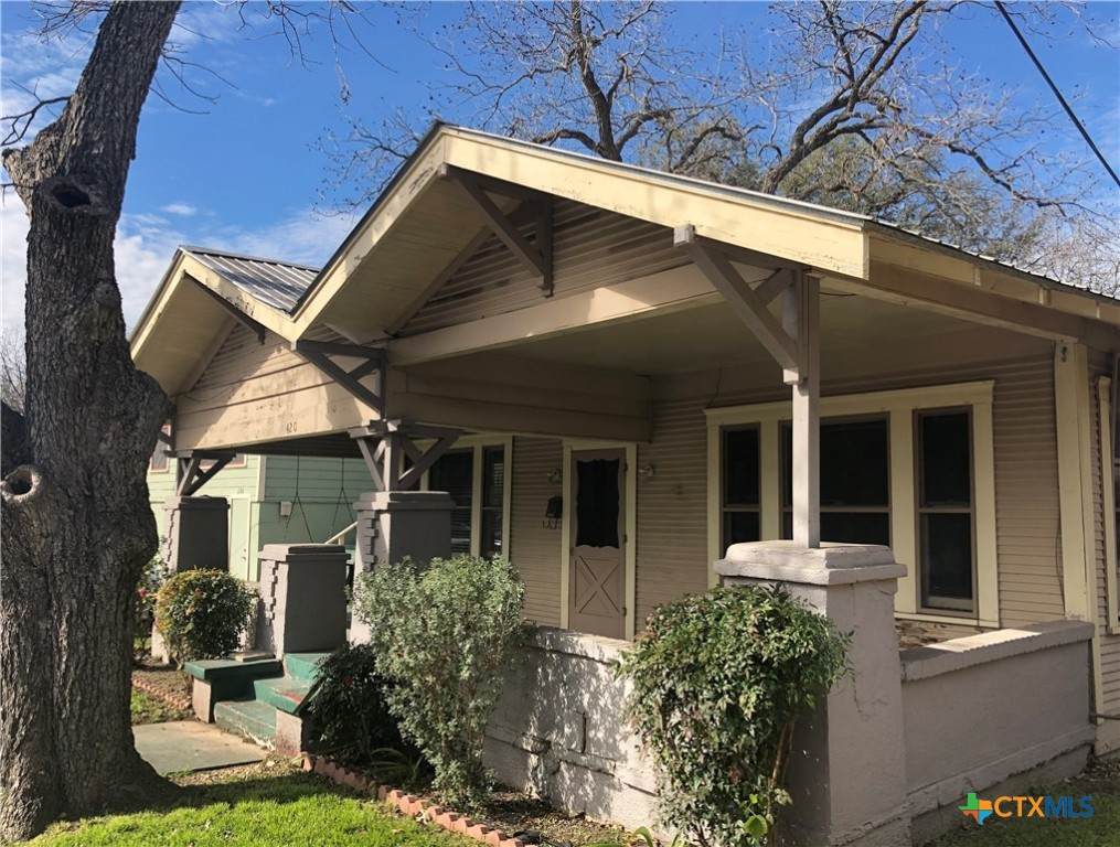 420 San Antonio Street - Photo 1