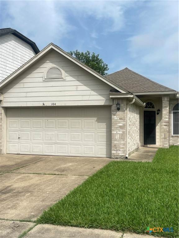 104 Winston Court - Photo 1