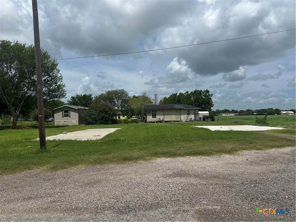 205 Garza Street - Photo 1