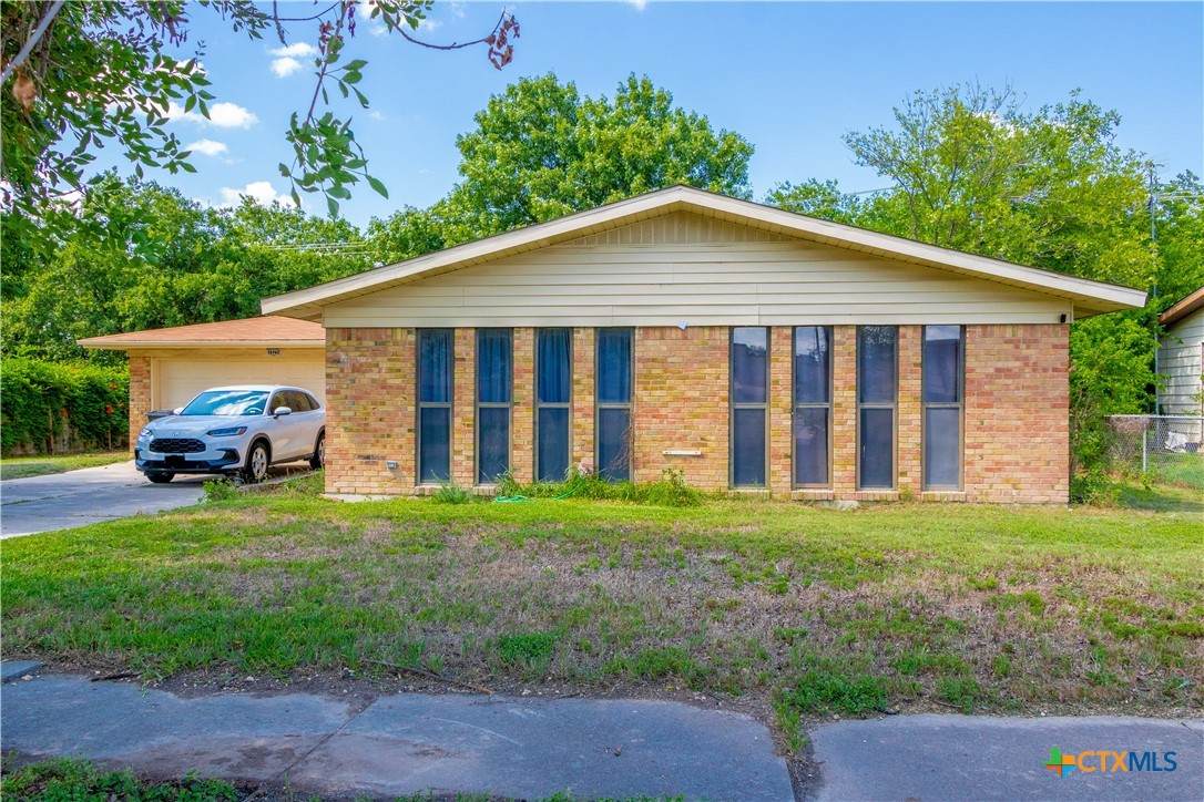 1521 Kimberly Lane - Photo 1