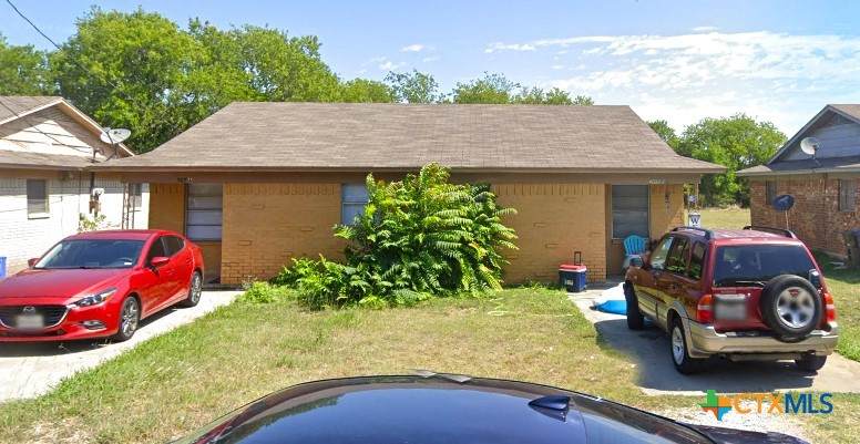 305 Avenue A - Photo 1