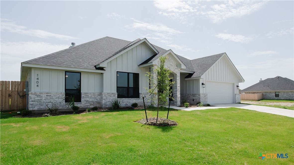 1404 Tahonta Drive - Photo 1