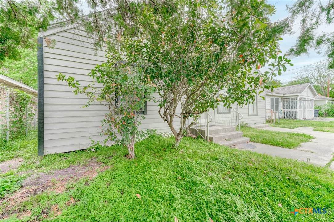 https://bt-photos.global.ssl.fastly.net/centraltx/orig_boomver_1_588119-2.jpg