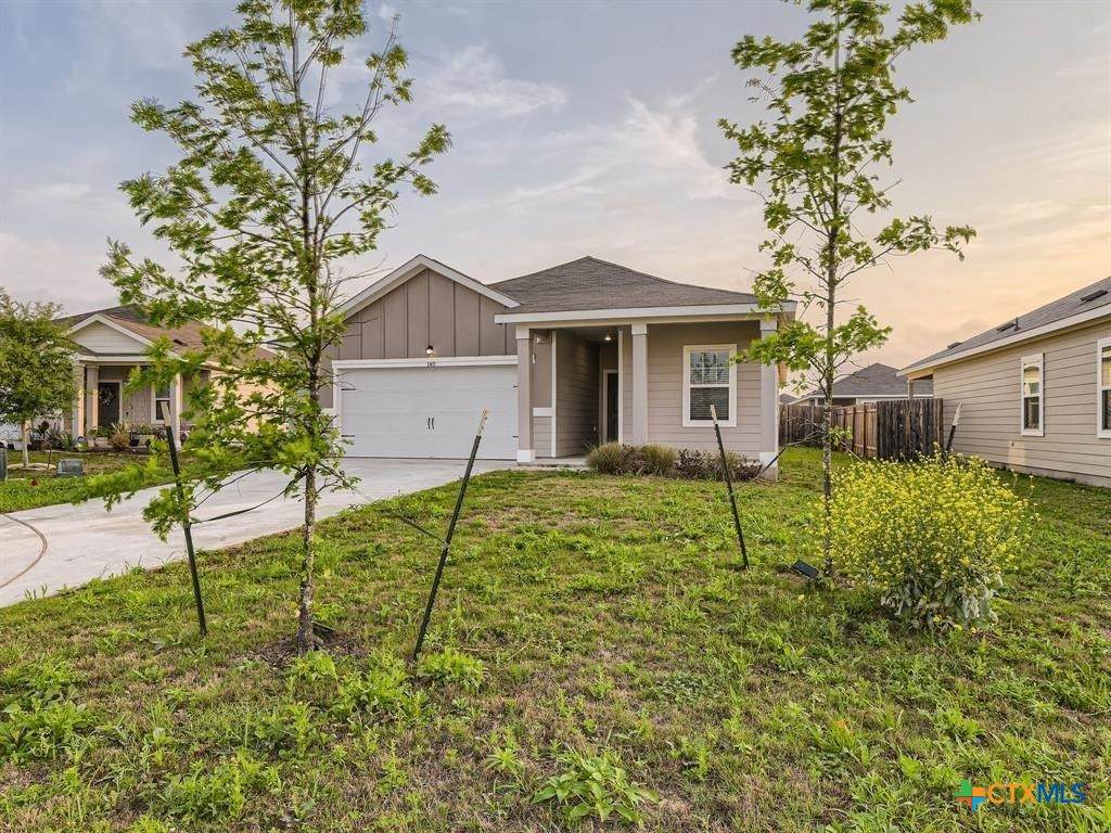 140 Seneca Loop - Photo 1