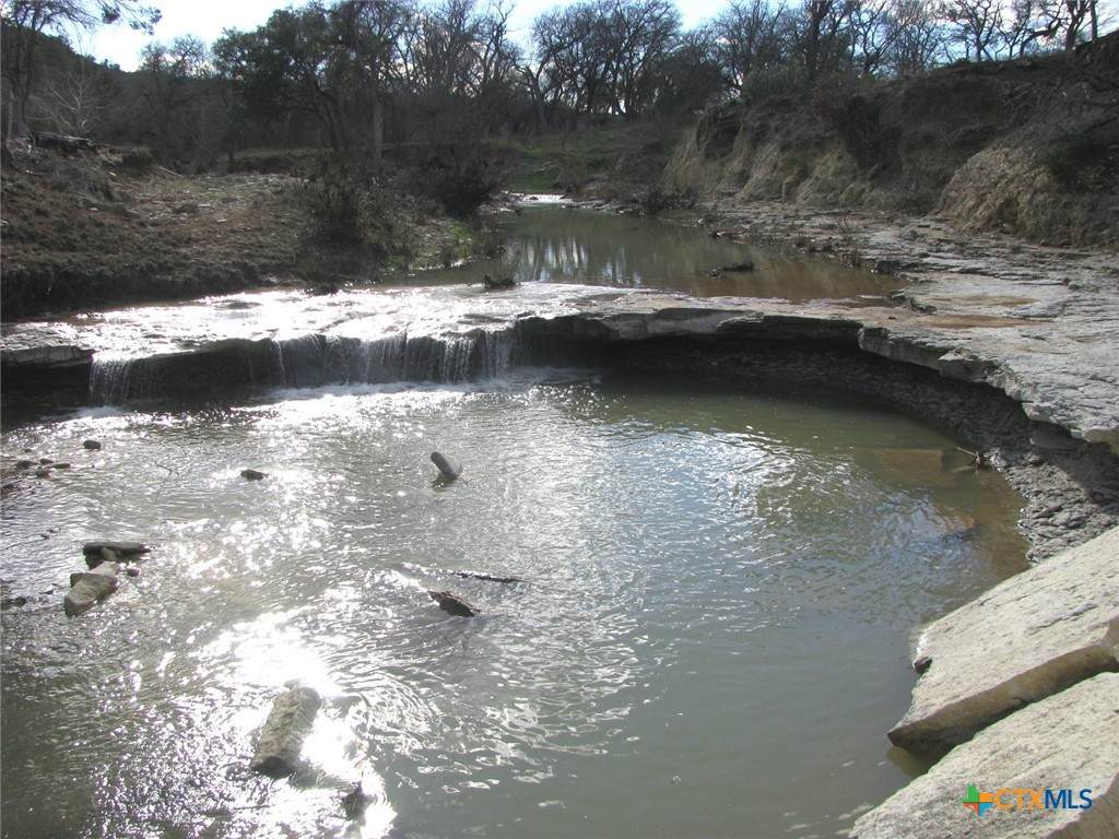 https://bt-photos.global.ssl.fastly.net/centraltx/orig_boomver_1_588360-2.jpg