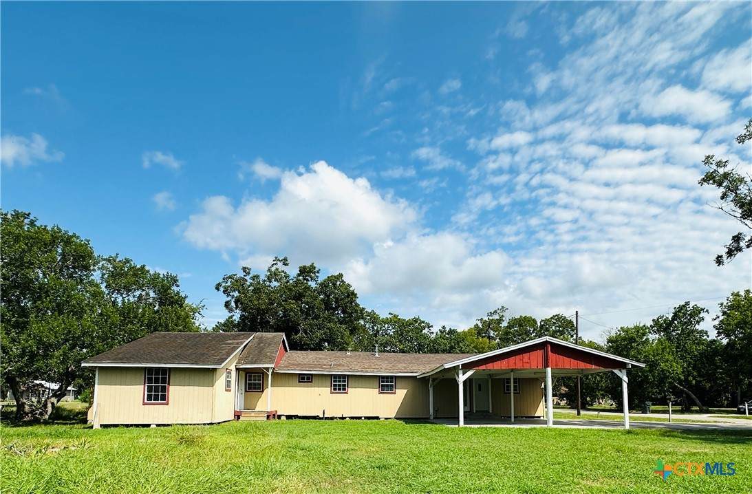 311 Carver Street - Photo 1