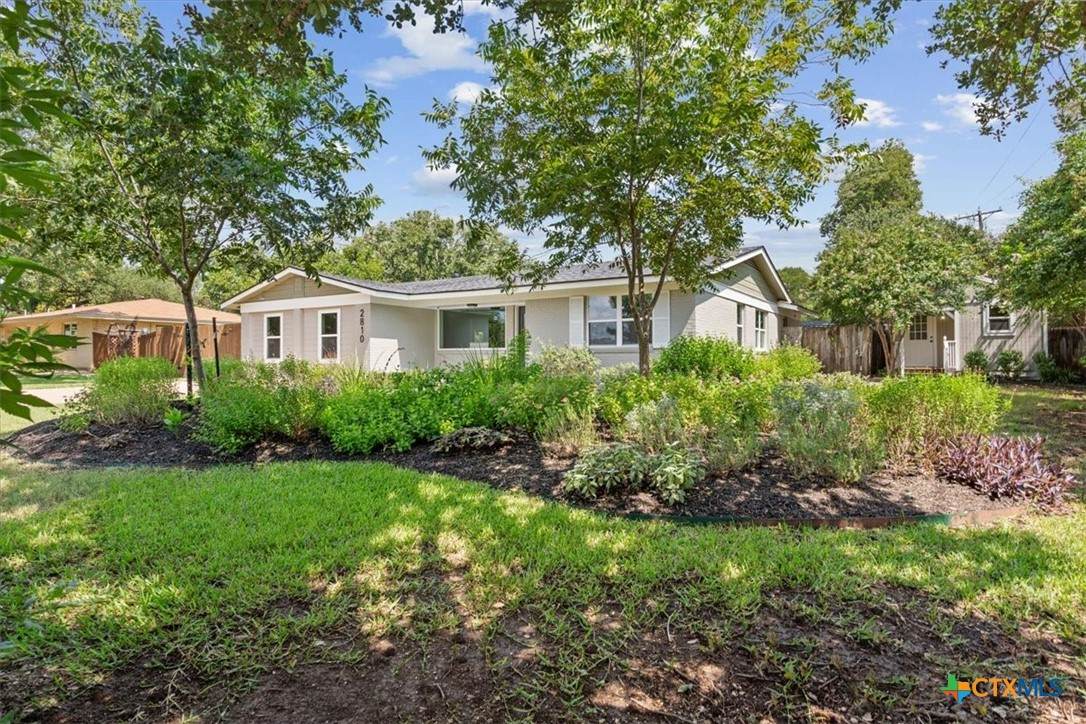 2810 Lilac Lane - Photo 1