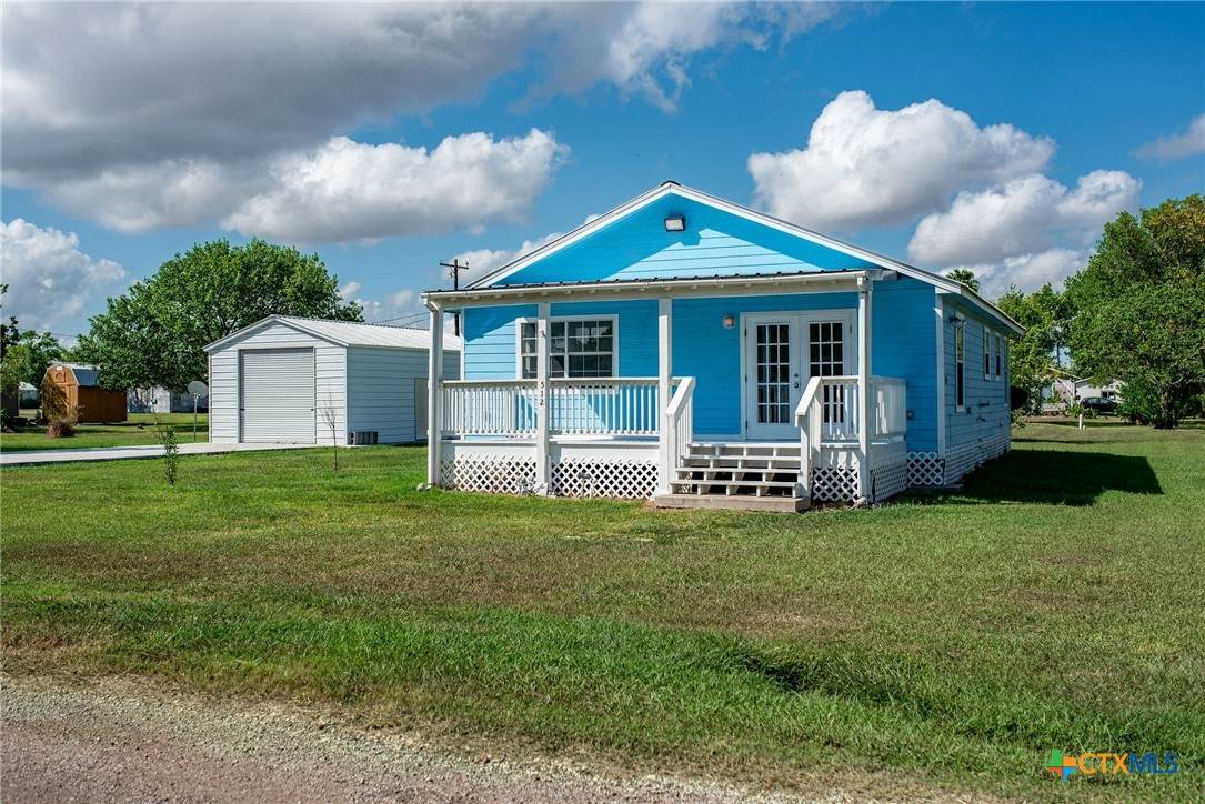 512 Mcdowell Street - Photo 1