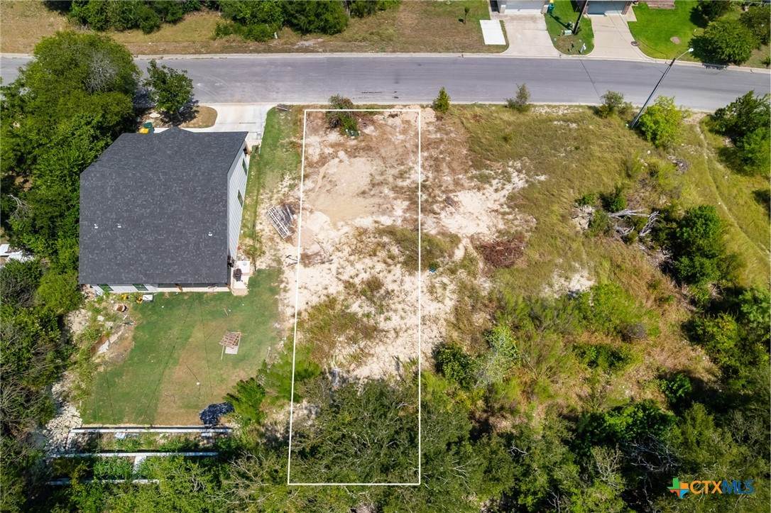 408 Avenue H - Photo 1