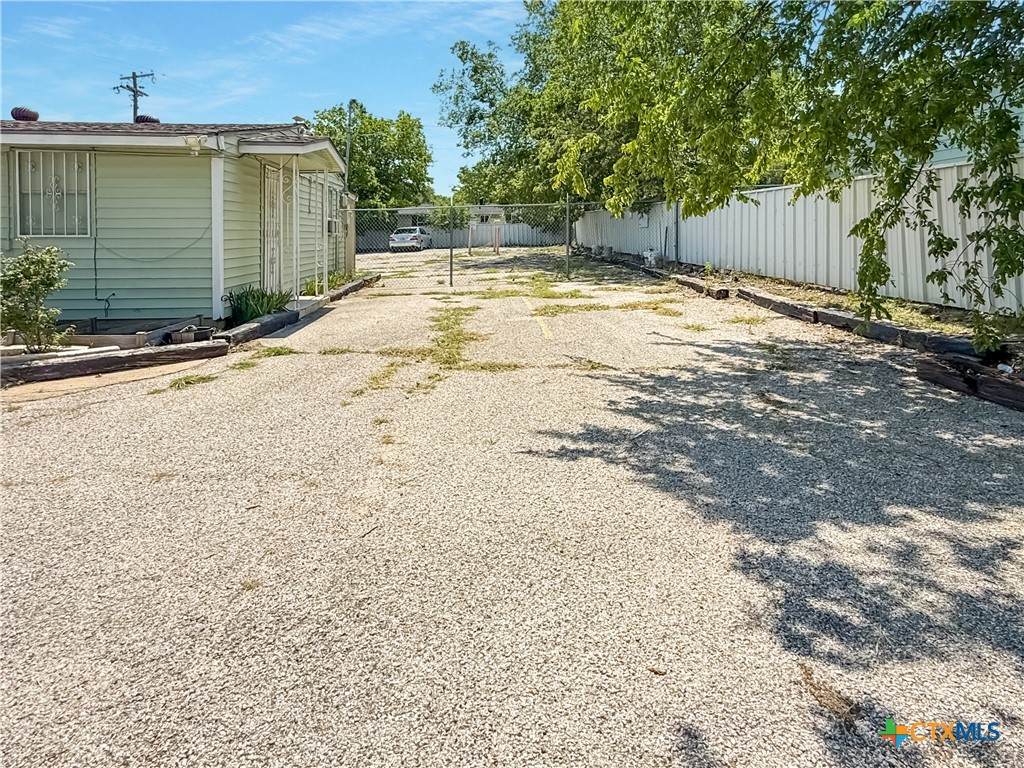 https://bt-photos.global.ssl.fastly.net/centraltx/orig_boomver_1_590871-2.jpg