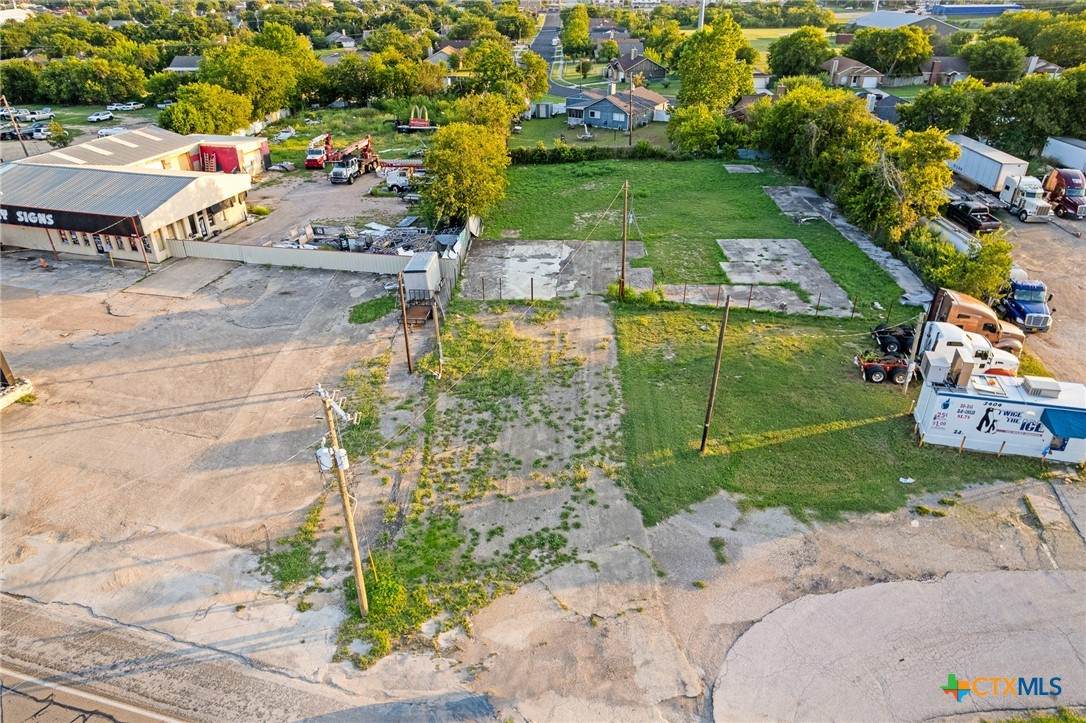 3530 Veterans Memorial Boulevard - Photo 1