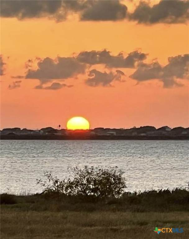 61 Falcon Way - Photo 1