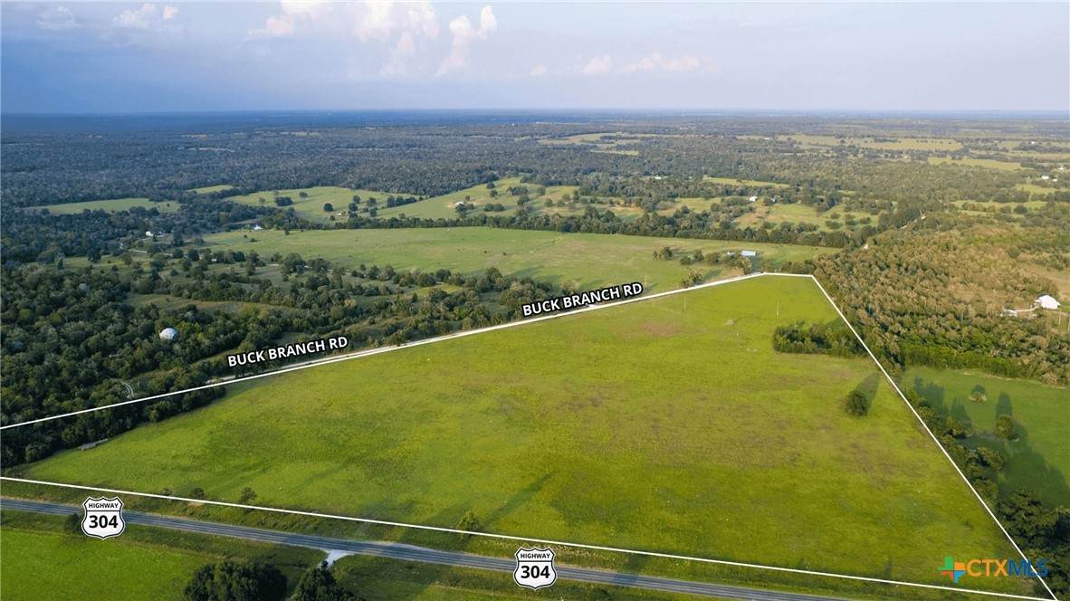 1391 State Highway 304 - Photo 1