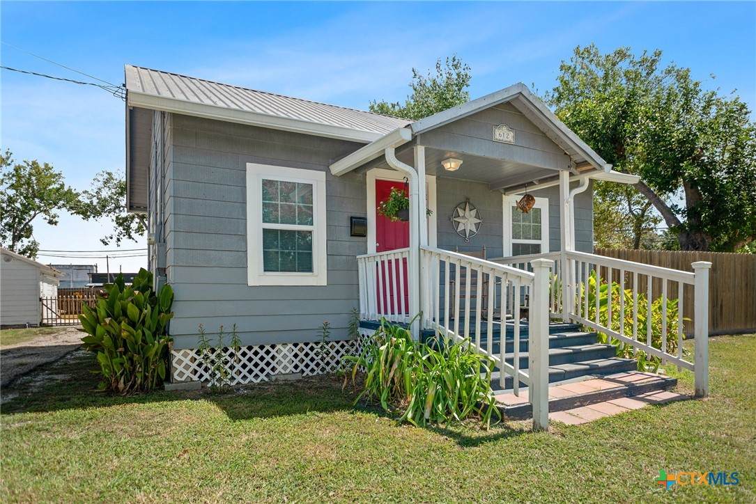 612 Randle Street - Photo 1