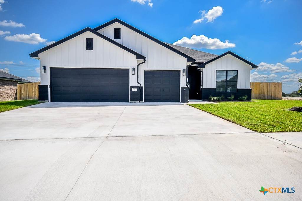 7503 Destin Lane - Photo 1