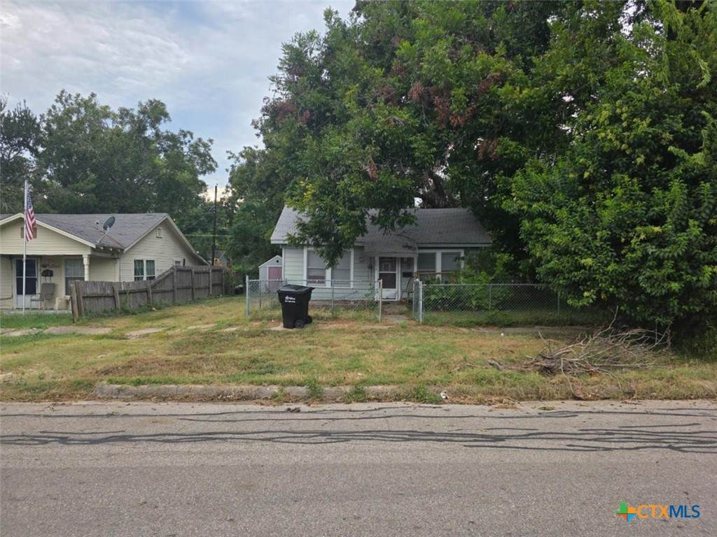 1214 19th Street - Photo 1