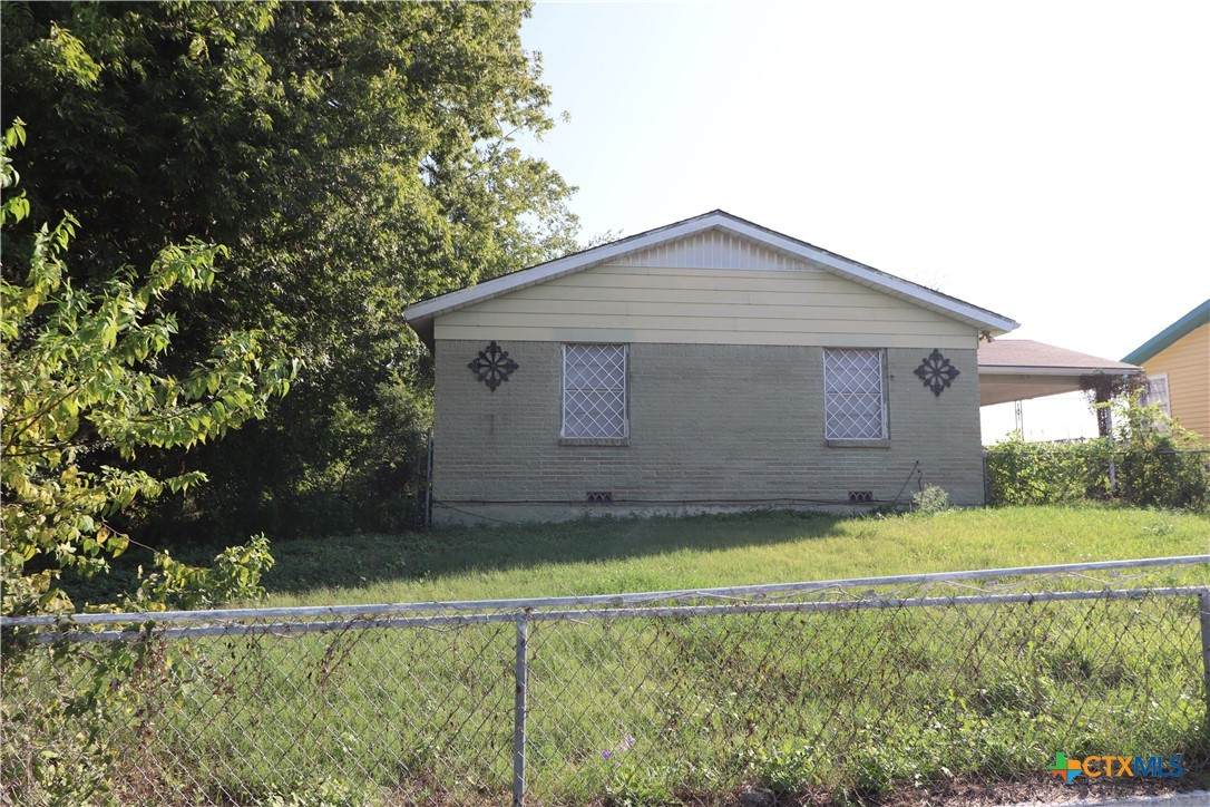 3214 Longview Drive - Photo 1