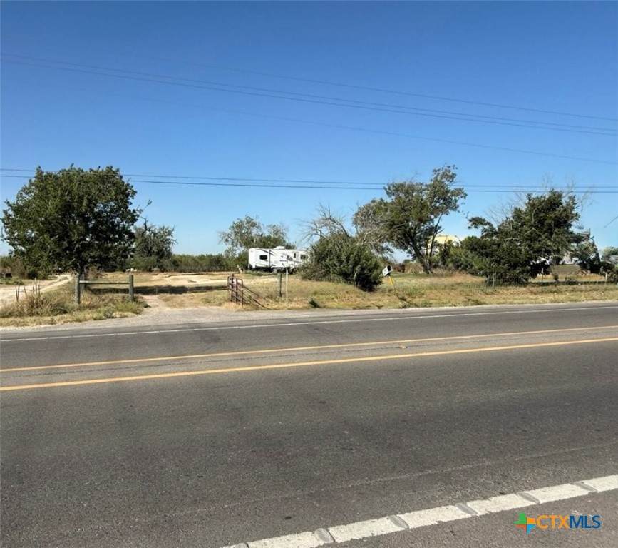 6582 Fm 725 - Photo 1