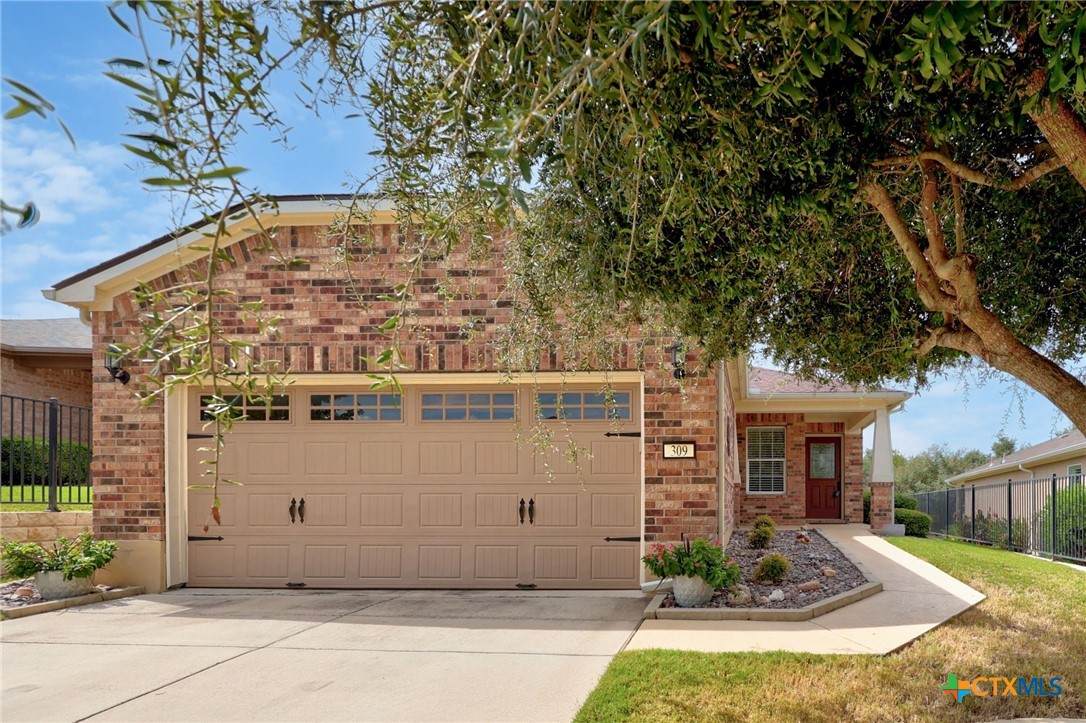 309 Kickapoo Creek Lane - Photo 1