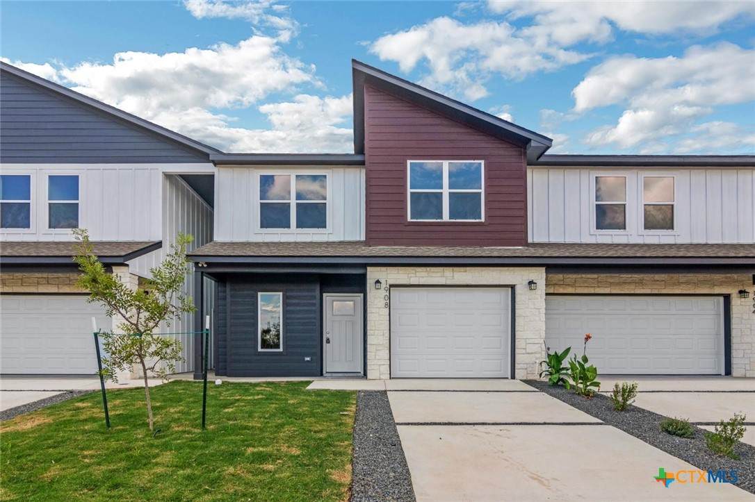 1908 Royal Loop - Photo 1