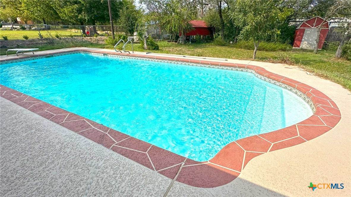 https://bt-photos.global.ssl.fastly.net/centraltx/orig_boomver_1_594061-2.jpg