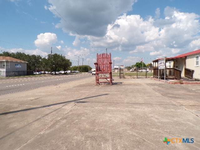 411 Alamo Street - Photo 1