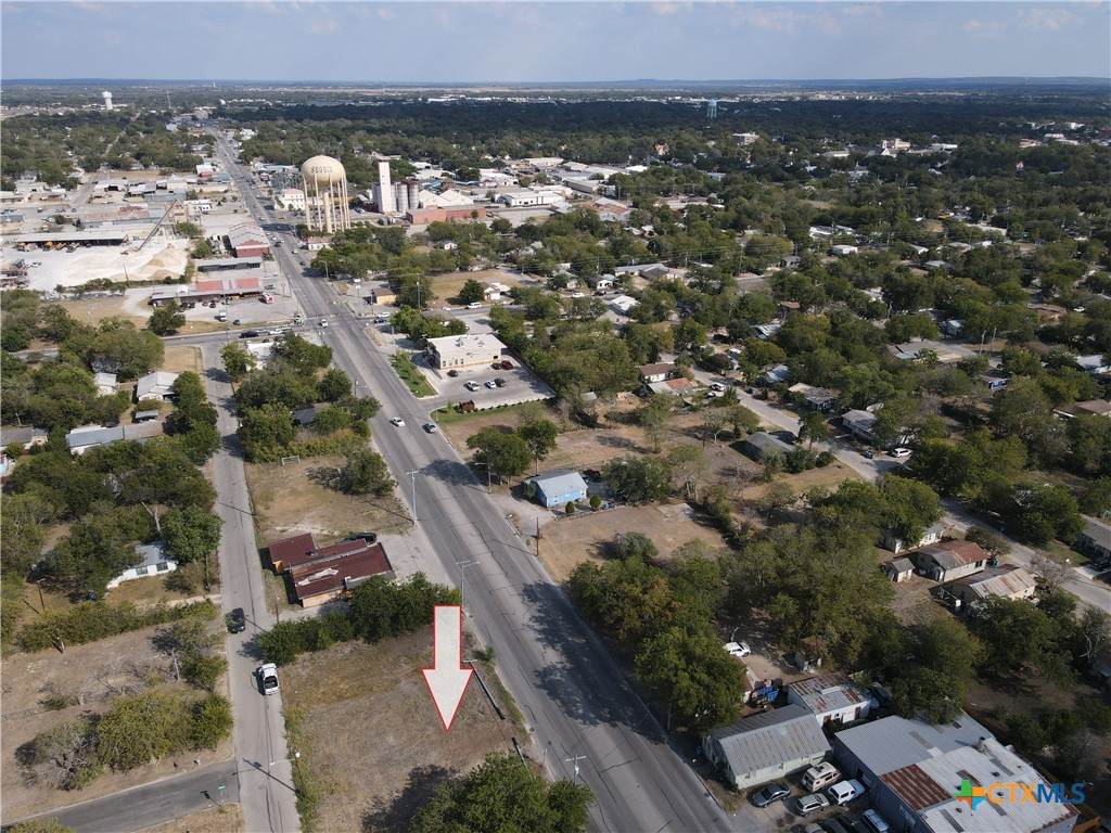 558 Kingsbury Street - Photo 1