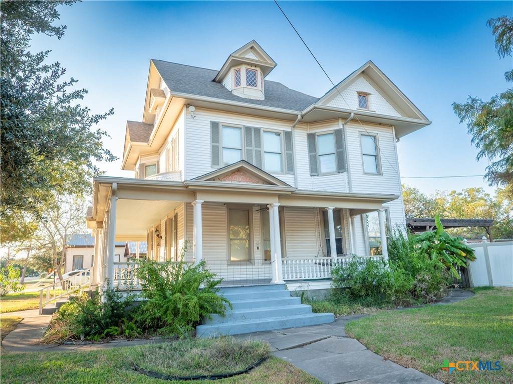 408 Reuss Boulevard - Photo 1