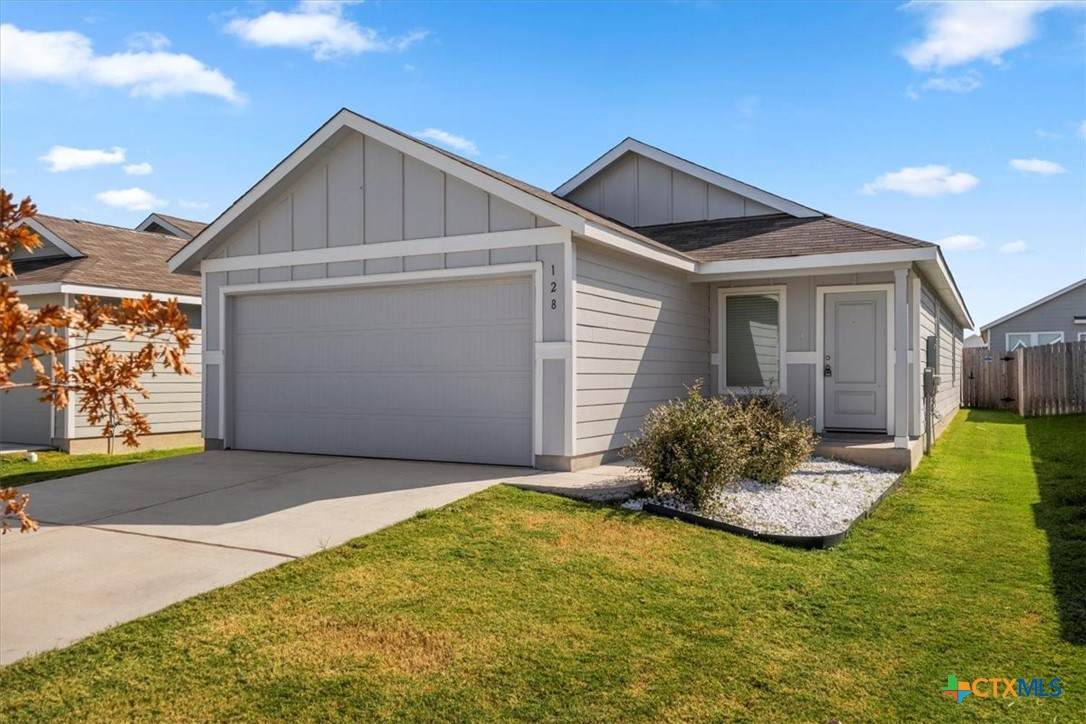 128 Hellcats Way - Photo 1