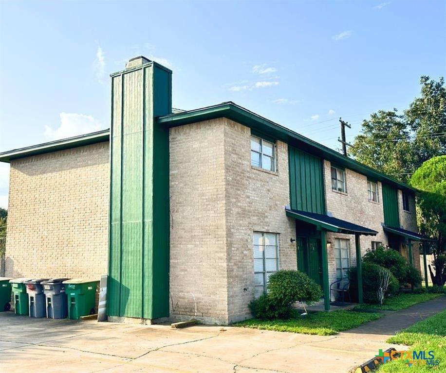 121 Regency Avenue - Photo 1