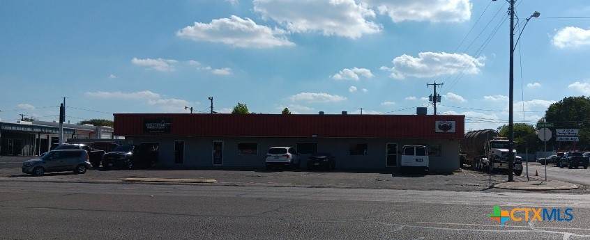 3402 Veterans Memorial Boulevard - Photo 1