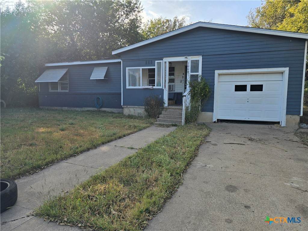 1002 7th Street - Photo 1