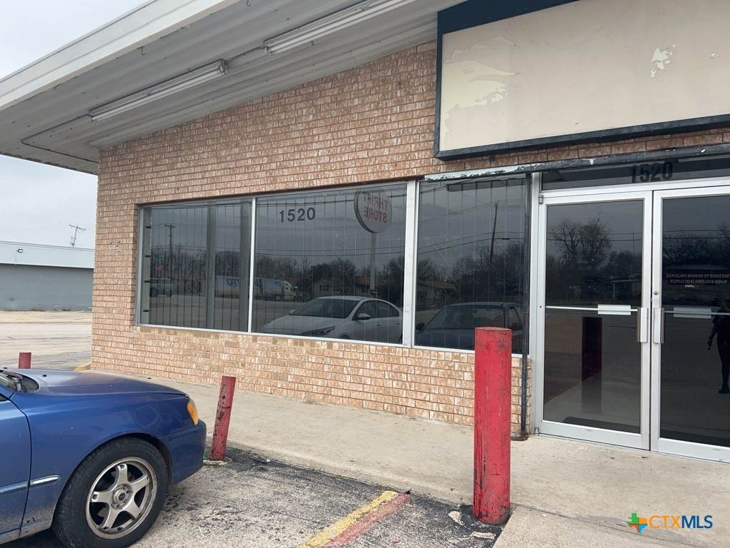 1520 Fort Hood Street - Photo 1