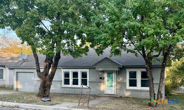 607 Park Street - Photo 1