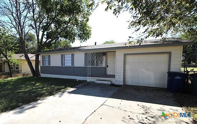 2107 Brantley Avenue - Photo 1