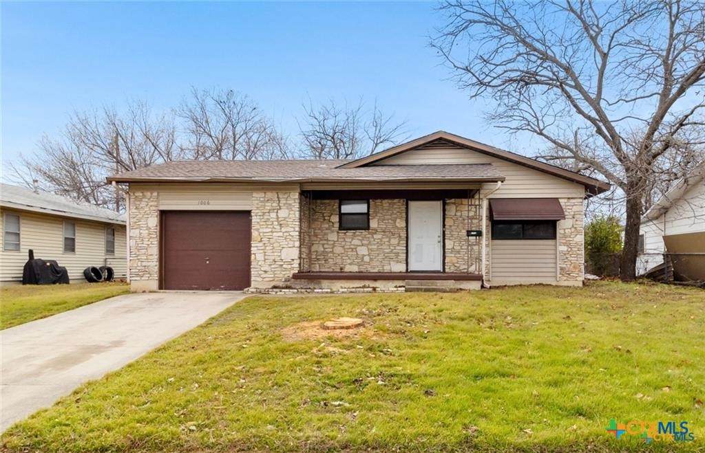 1006 San Antonio Street - Photo 1