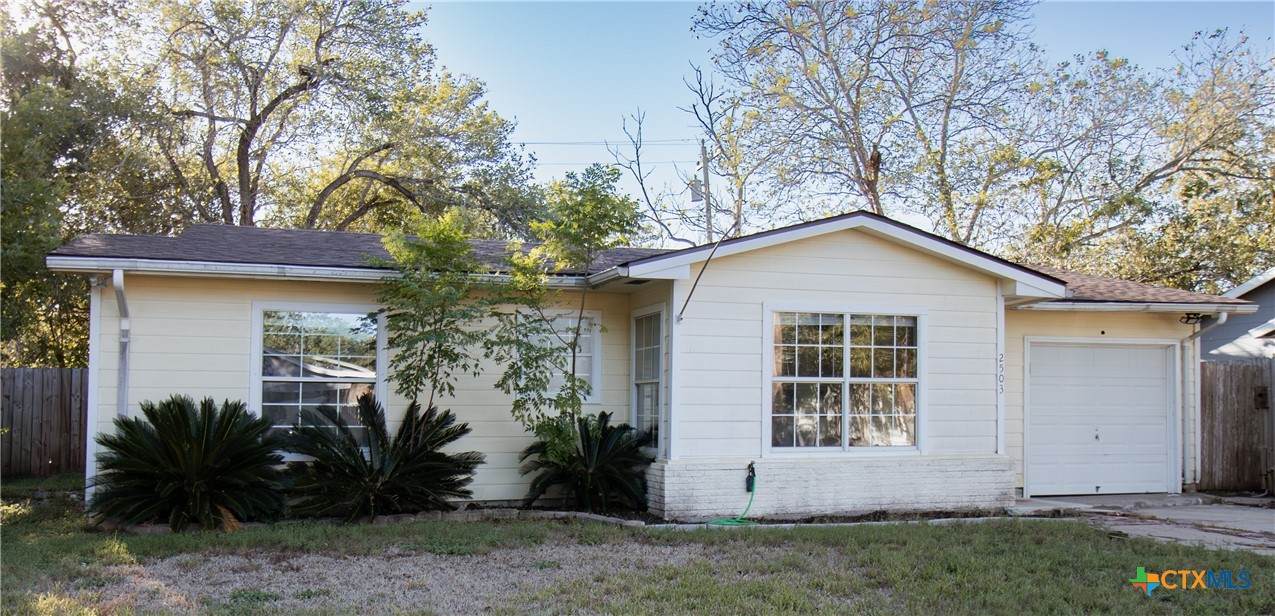 2503 Mistletoe Avenue - Photo 1