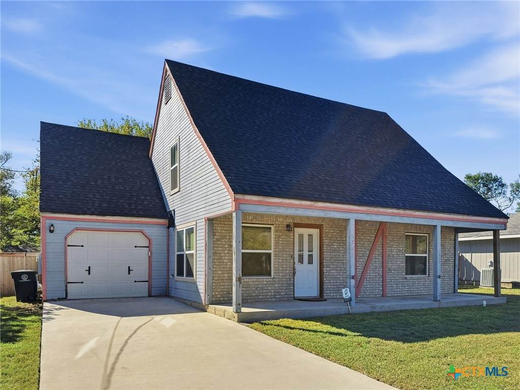 581 Kellys Way - Photo 1