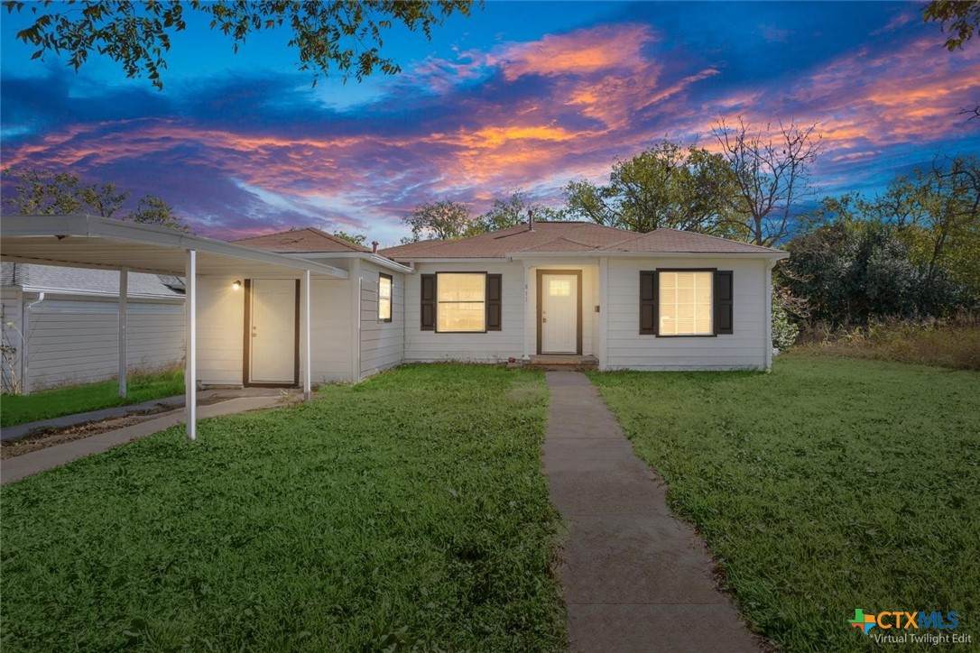 811 6th Street - Photo 1