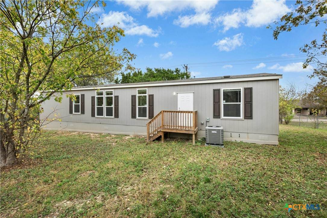 1702 Dakota Trace - Photo 1