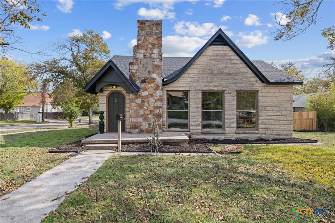 1119 1st Street - Photo 1