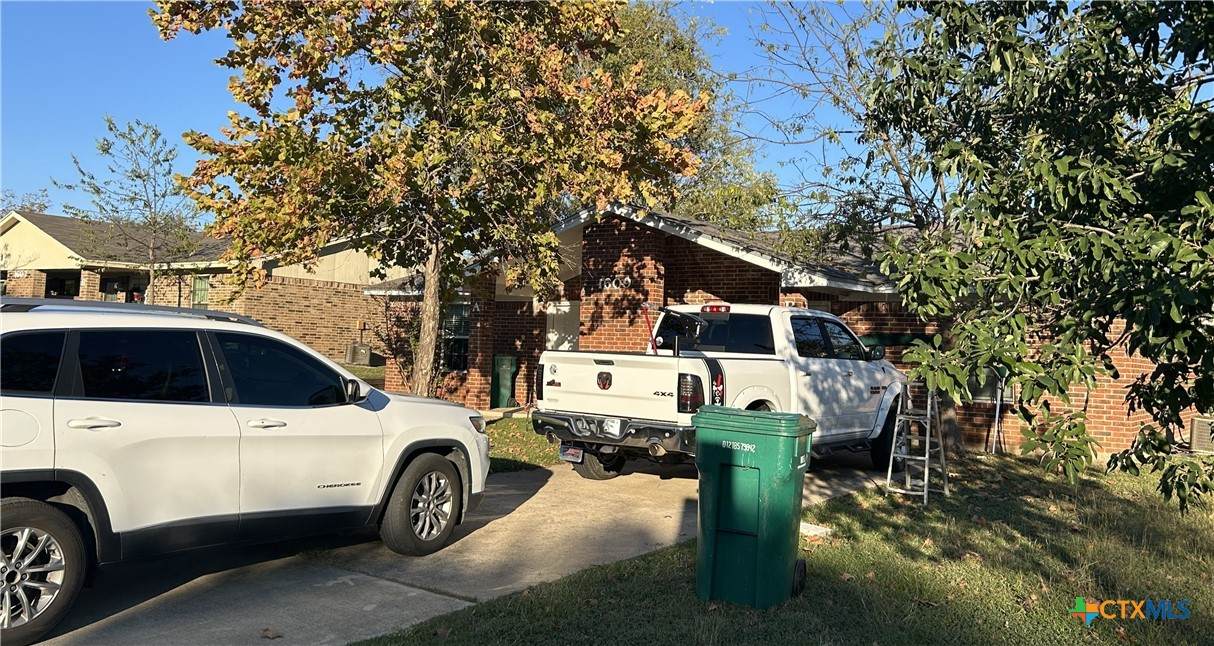 1609 Indian Trail - Photo 1