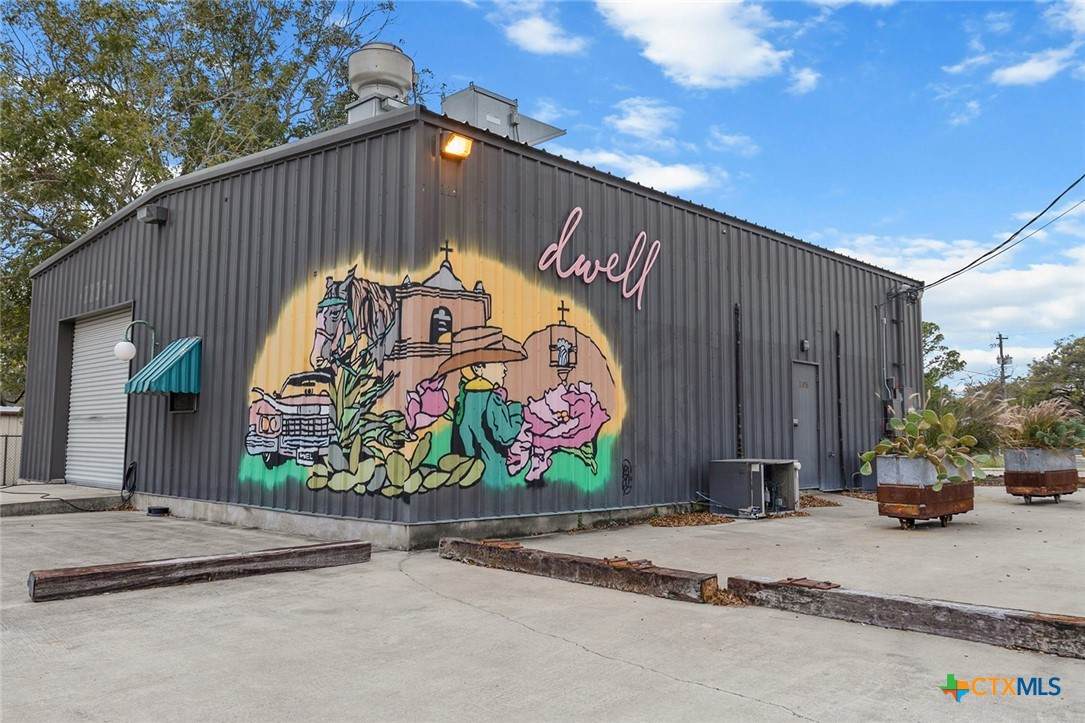 105 Pearl Street - Photo 1