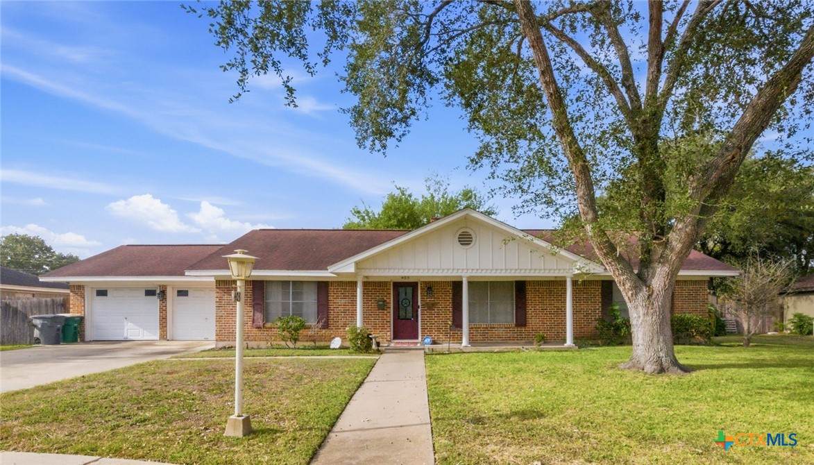 403 Salisbury Lane - Photo 1