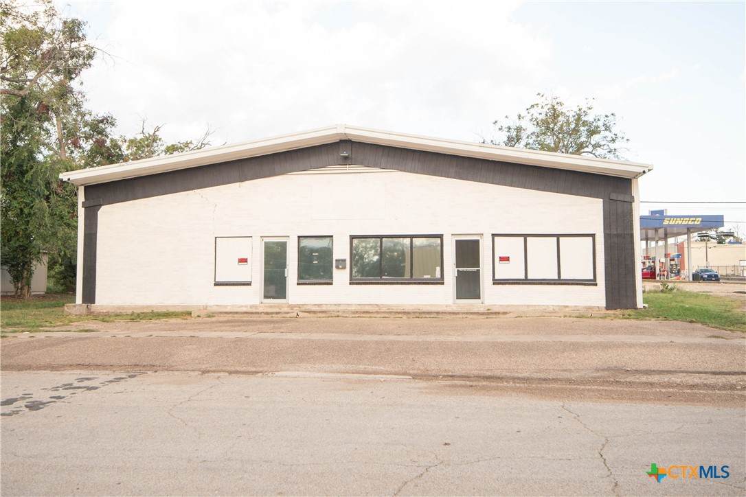 14 10th Street - Photo 1