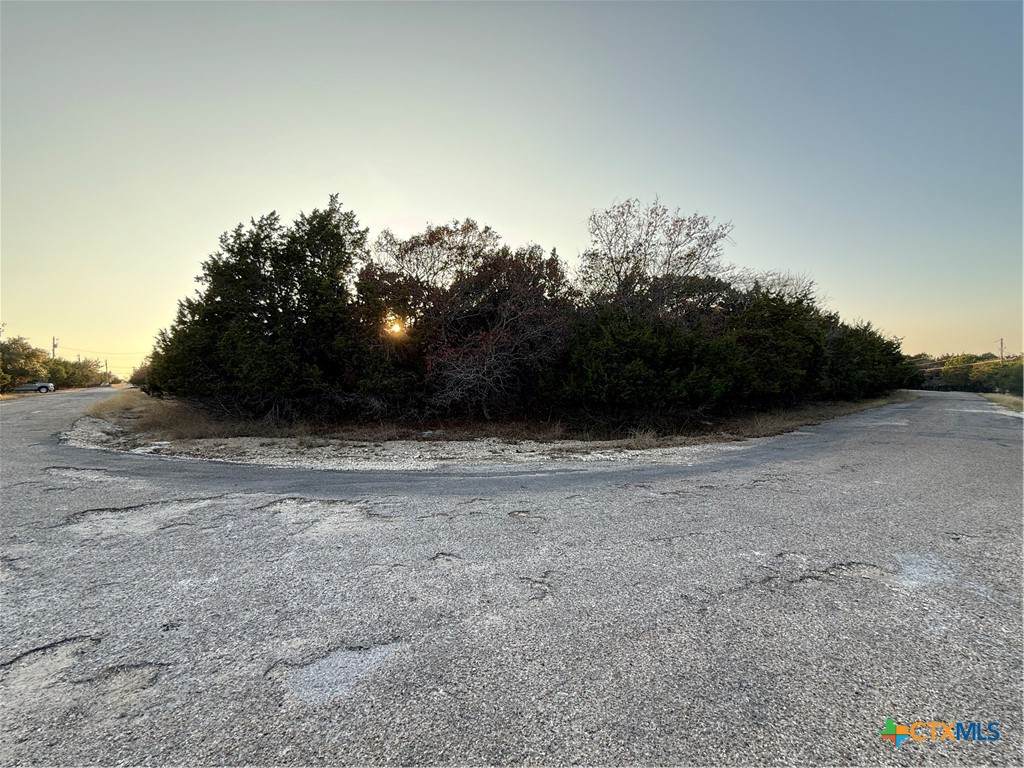 5242 Comanche Drive - Photo 1